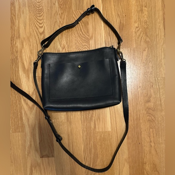 Madewell Transport Shoulder Bag - Picture 5 of 7